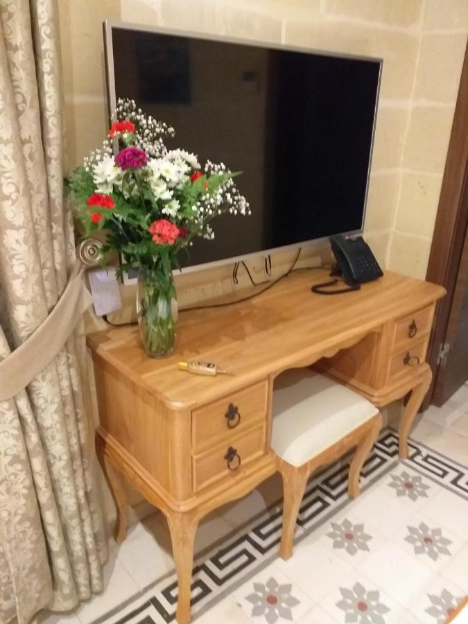 Central 214 Boutique Hotel Hamrun Extérieur photo